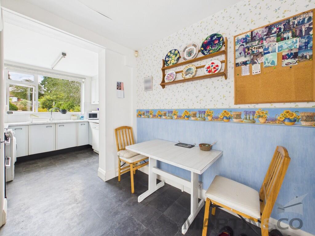 Charmouth Road, St Albans photo 5