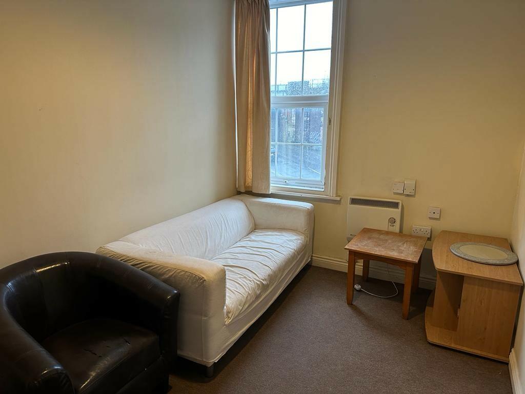 Main image of property: High Street, Leamington Spa, Warwickshire, CV31