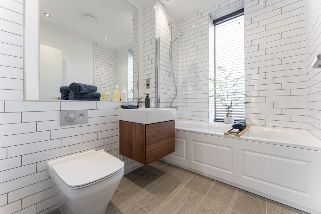 Additional image 6 of Two-Bedroom Duplex Apartment For-Sale | Sapcote Yard, 87 Camden Street, Birmingham, B1 3DE