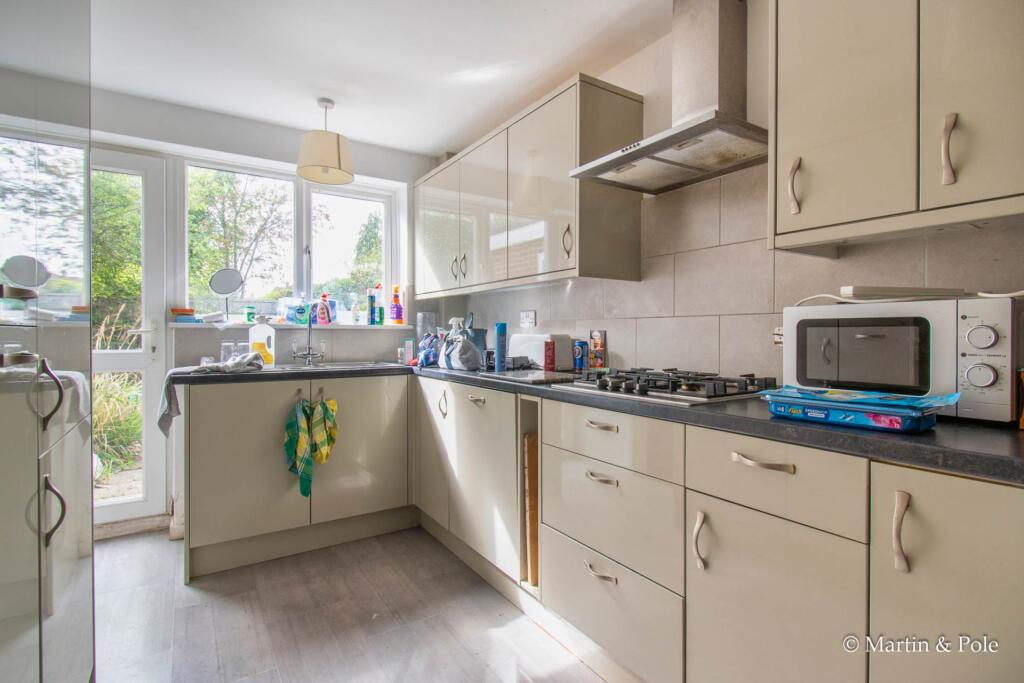 House in Reading, Lower Earley, Earley - View 5
