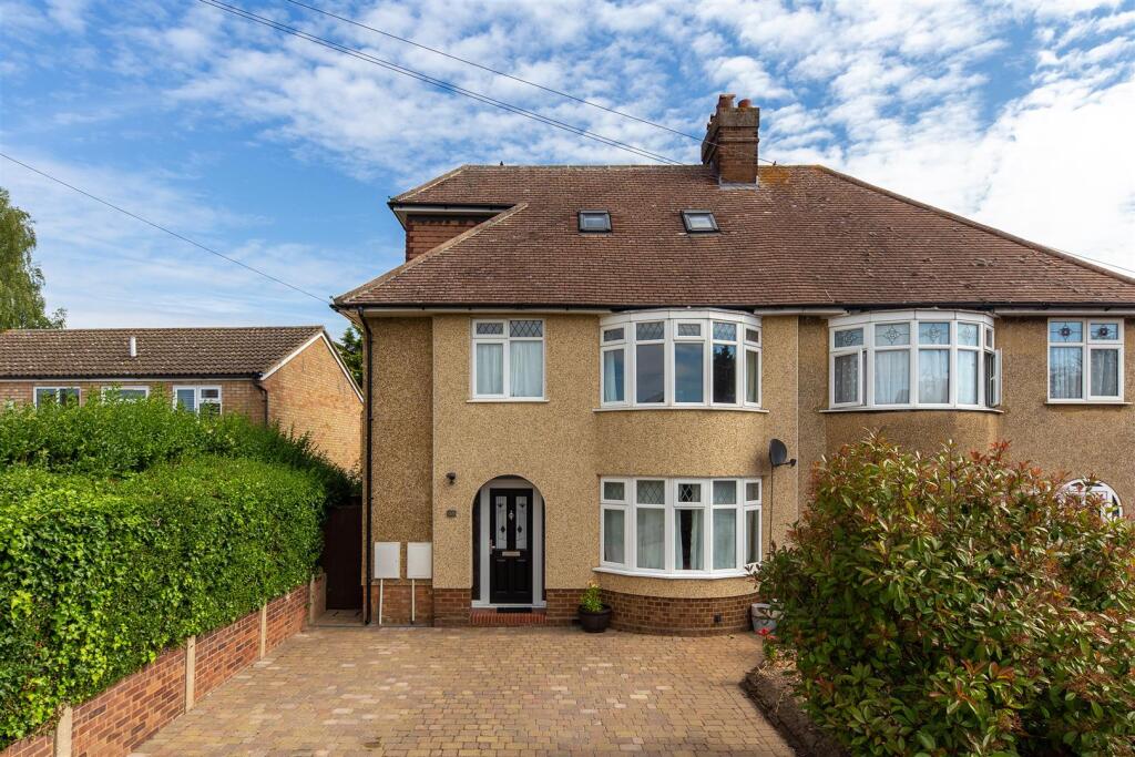 Main image of property: Stotfold Road, Hitchin