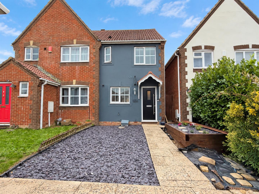 2-bed semi-detached on Medina Drive, Pevensey, BN24 5EY, £260,000