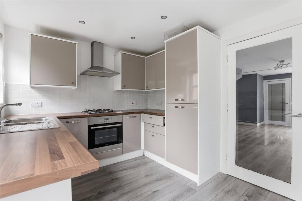 House in Glasgow - More