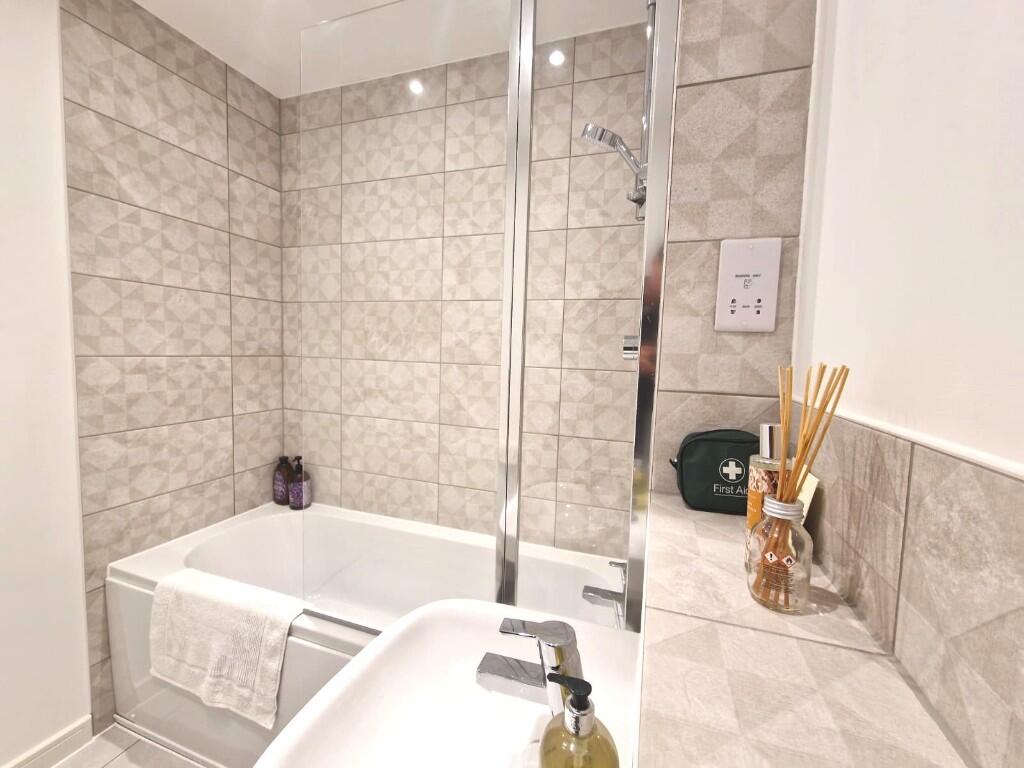 Additional image 10 of Needlers Way, B62