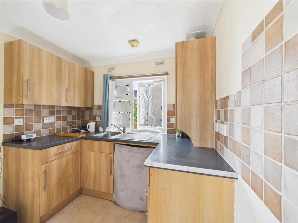 House in Truro - View 5