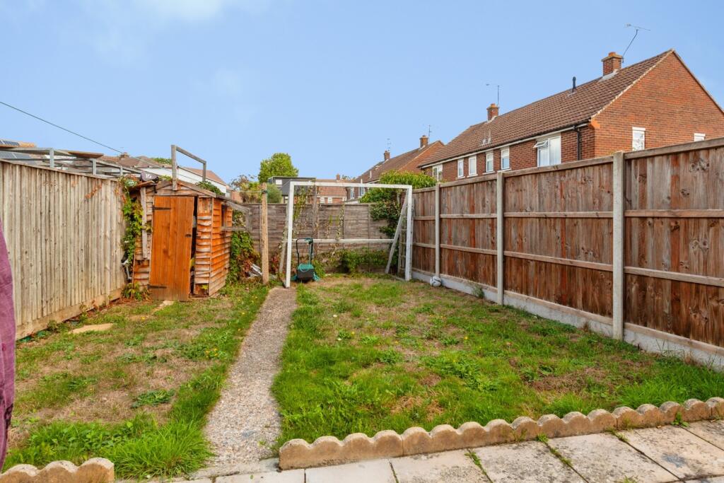 House in Slough, Windsor and Maidenhead - View 4