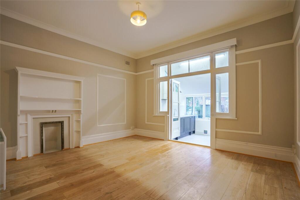 Apartment in London - View 3