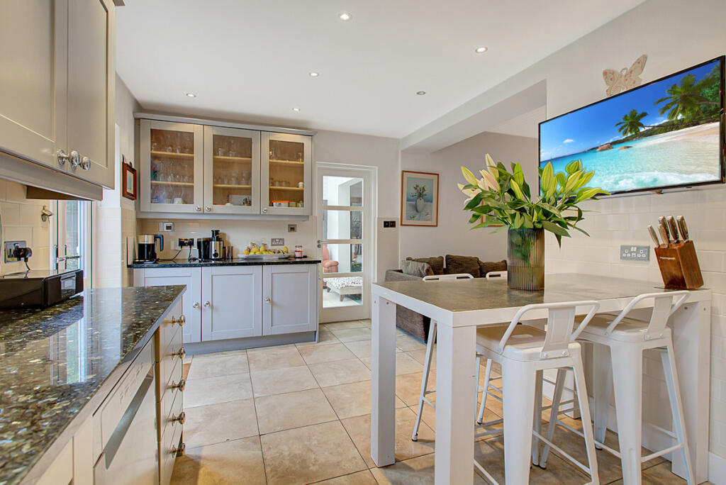 Westleigh Avenue, Leigh-on-sea, SS9 photo 4