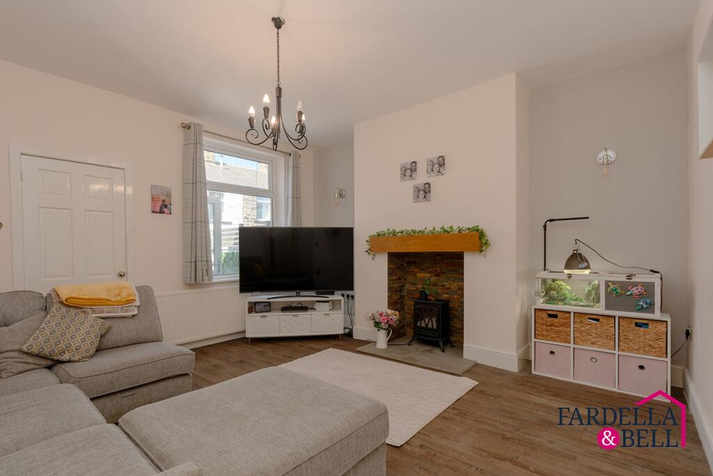 House in Burnley, Harle Syke, Briercliffe - View 2