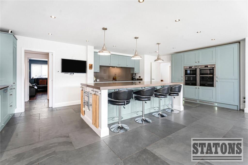 Additional image 10 of Upland Drive, Brookmans Park, Hatfield, Hertfordshire, AL9