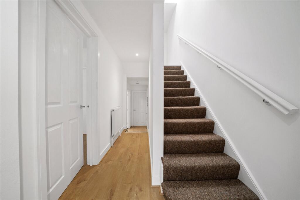 4 bedroom flat for rent