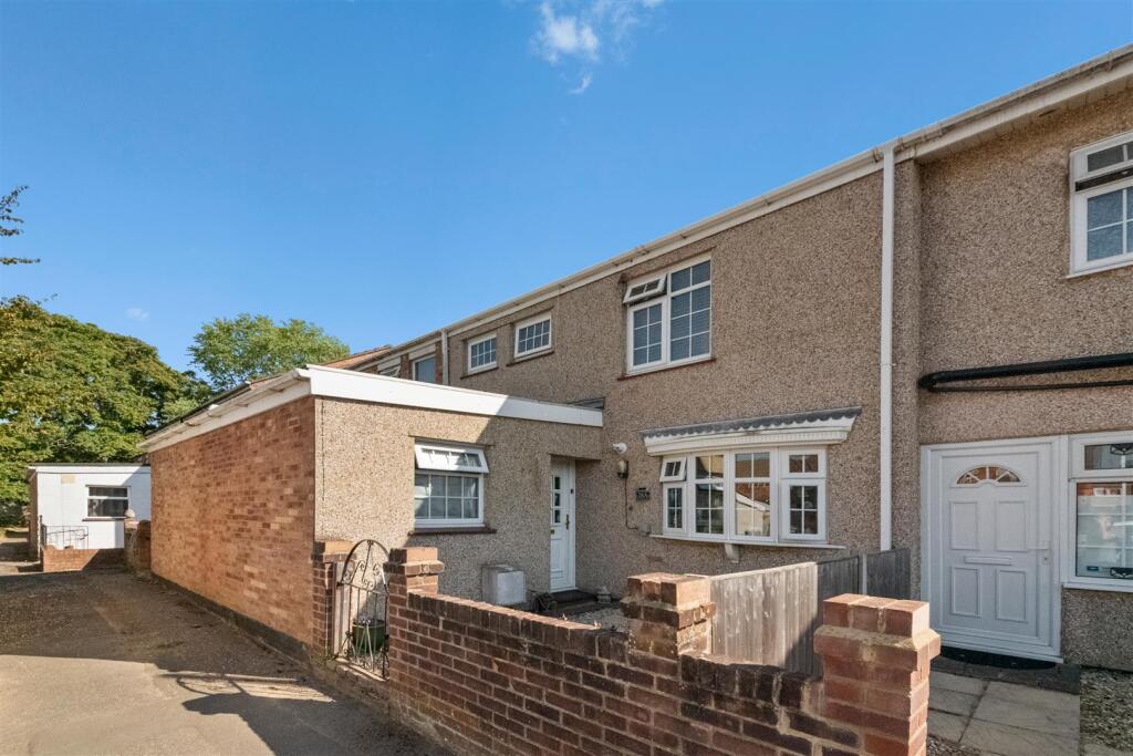 Main image of property: Bosanquet Close, Uxbridge