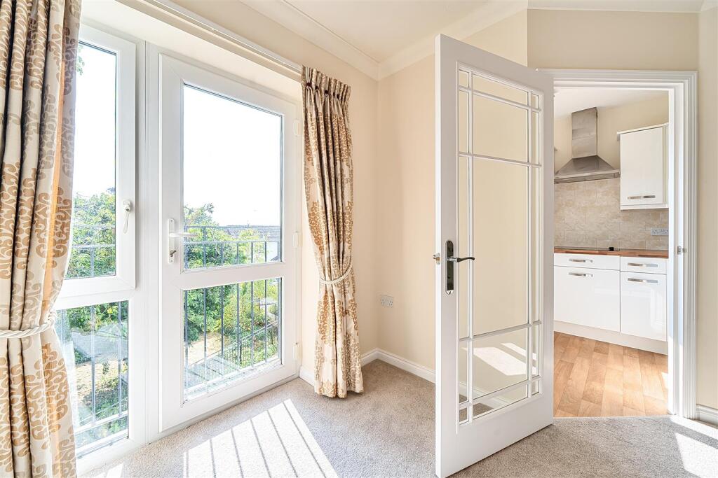 Holyshute Lodge, Honiton, Devon photo 4