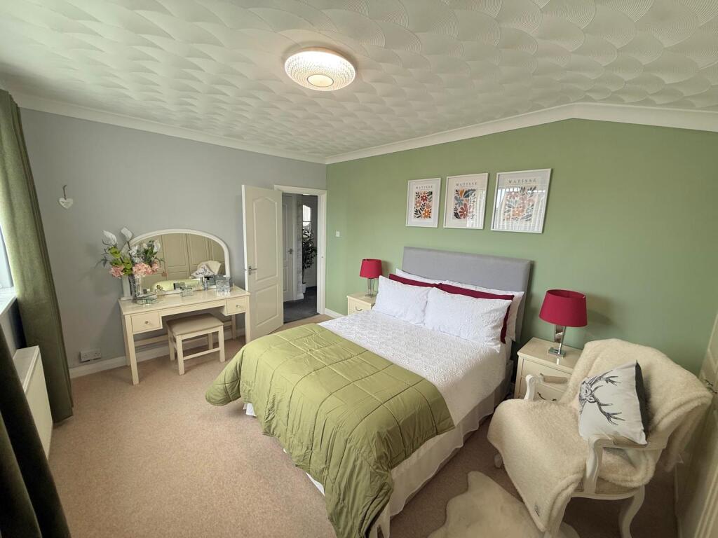 Apartment in Preston - View 5