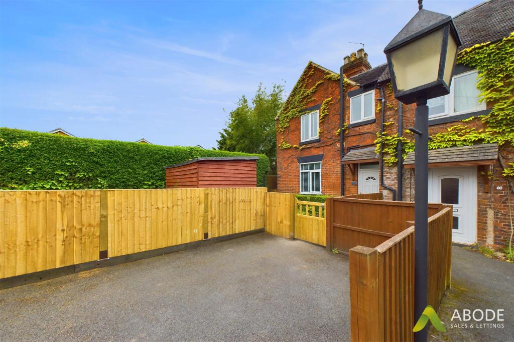 Main image of property: Cheadle Road, Uttoxeter, Staffordshire ST14 7BX