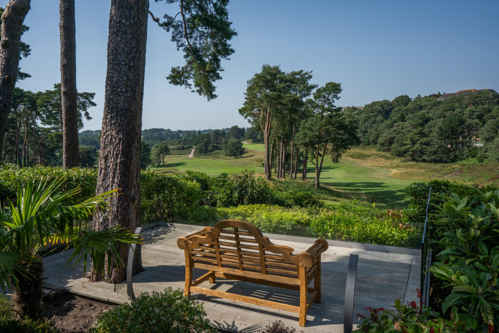 House in Bournemouth, Canford Cliffs, Poole - View 4