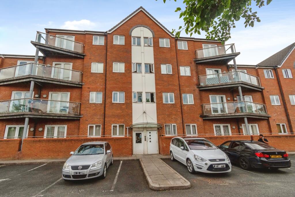 Main image of property: Waterfront Way, Walsall, West Midlands, WS2