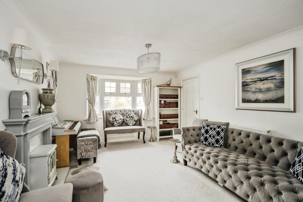 House in Swansea - More