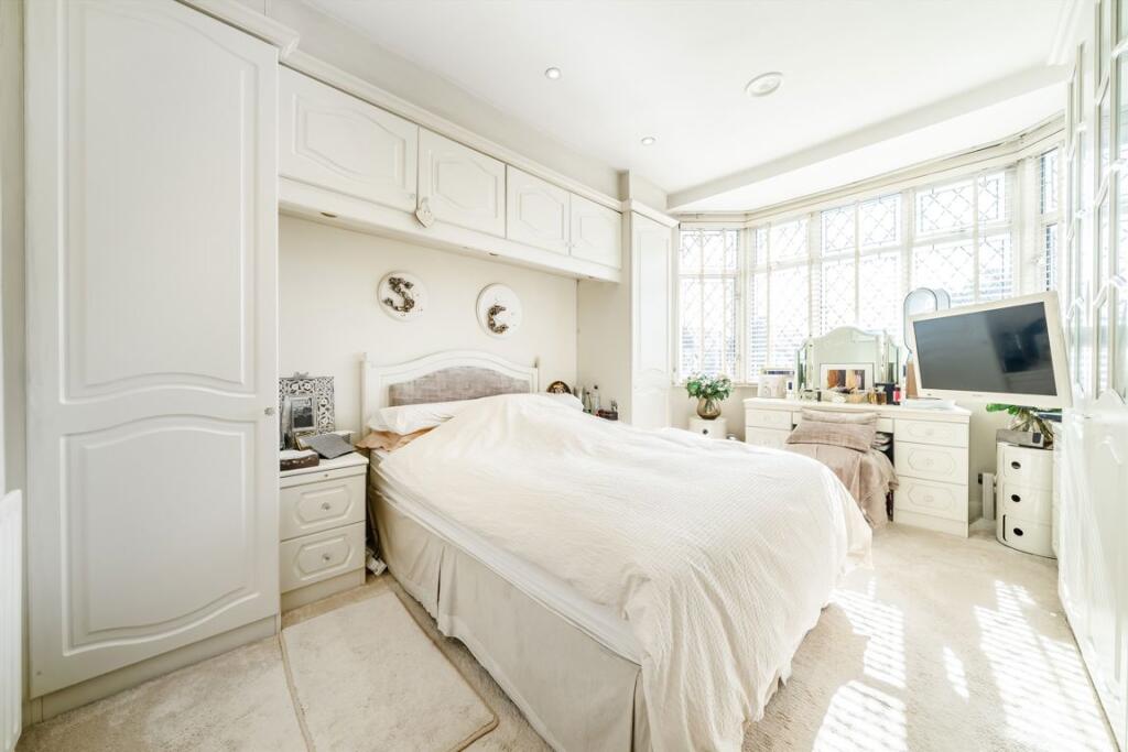House in Southall - View 5