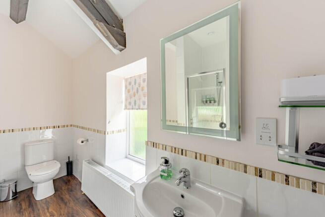 Hayloft Bathroom