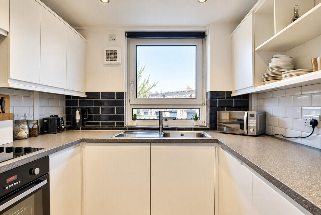 Apartment in London - View 2