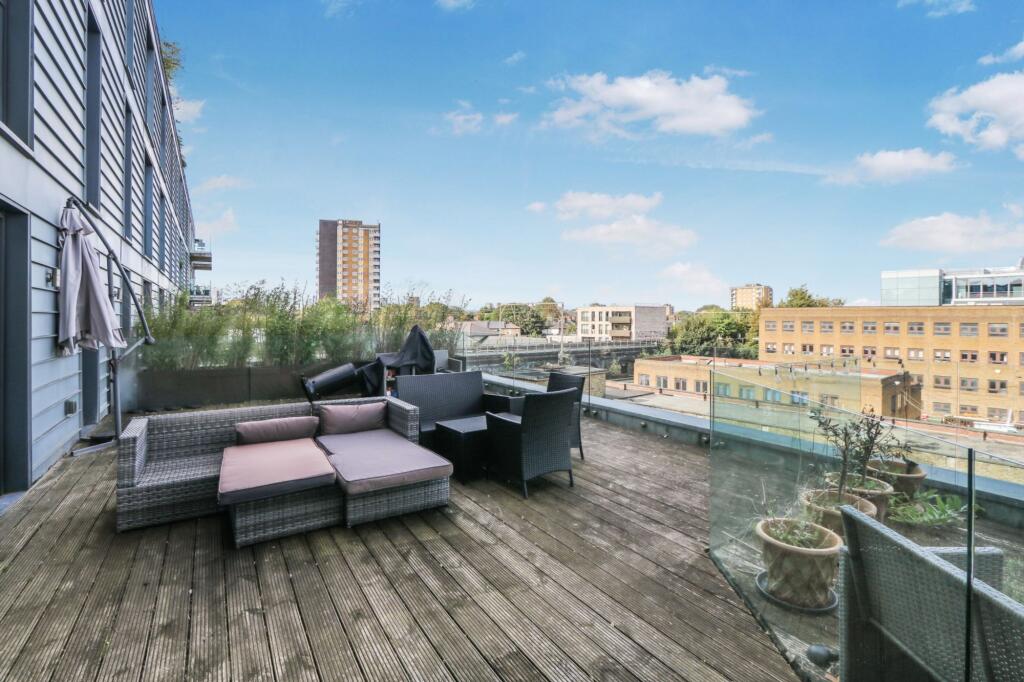 Apartment in London, Hackney - View 4