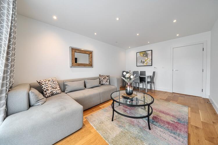 Apartment in London - View 2