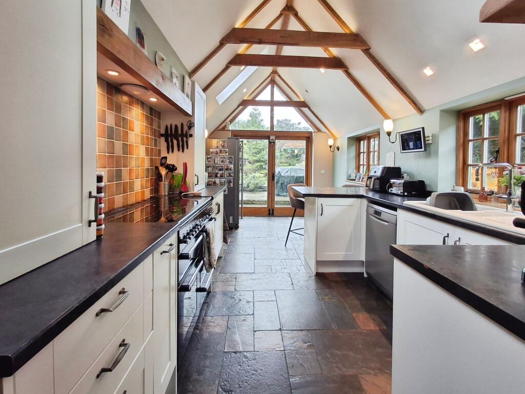 House in Peterborough - View 4