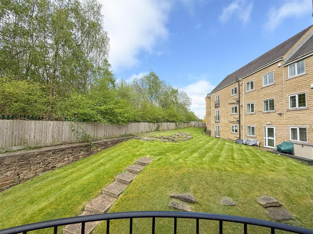 Baxter Mews, Wadsley Bridge, S6 photo 4