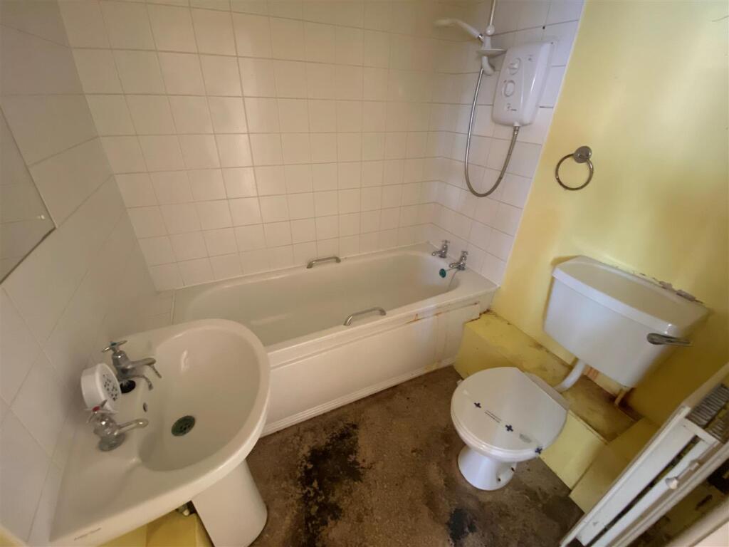 Apartment in Coventry - View 5