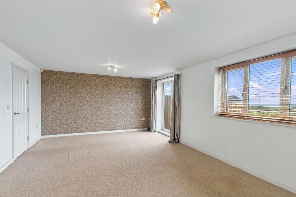 Booth Holme Close,  photo 5