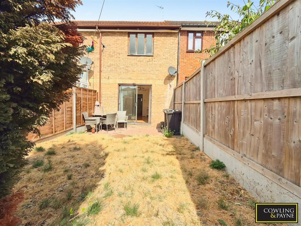 House in Basildon, Laindon Cross, Steeple View - View 5