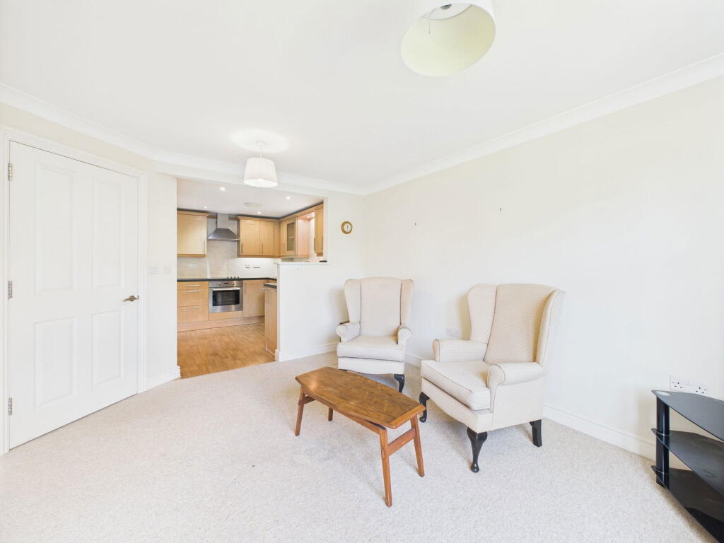 Rotary Lodge, St. Botolphs Road, Worthing, BN11 photo 3