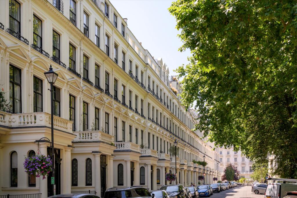 House in London - View 2