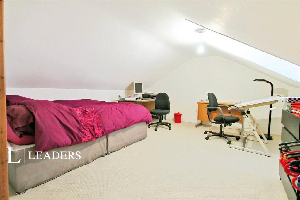Apartment in Worthing, West Worthing - More
