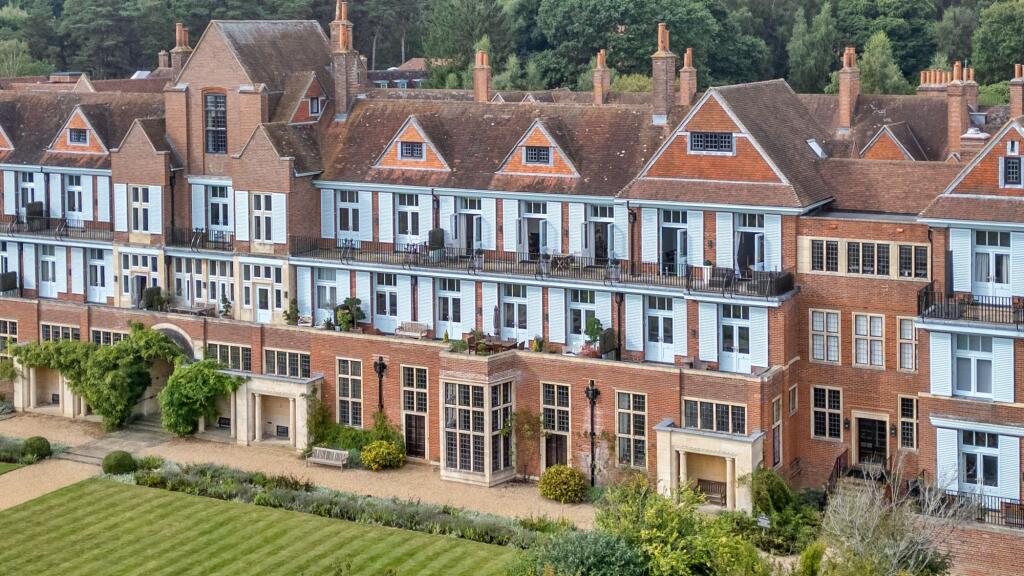 Main image of property: Kings Drive, Midhurst, GU29