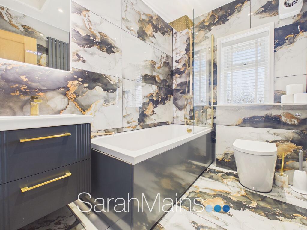 House in Newcastle upon Tyne - View 3