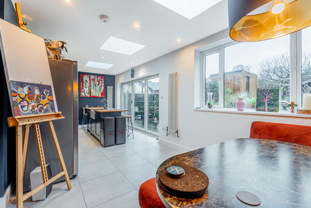 Additional image 6 of Castle Rise, Wheathampstead, St. Albans, Hertfordshire, AL4