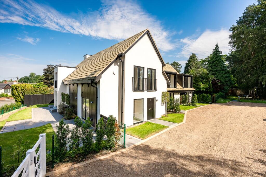 Main image of property: 28 Little Stanneylands Road, Wilmslow, Cheshire, SK9