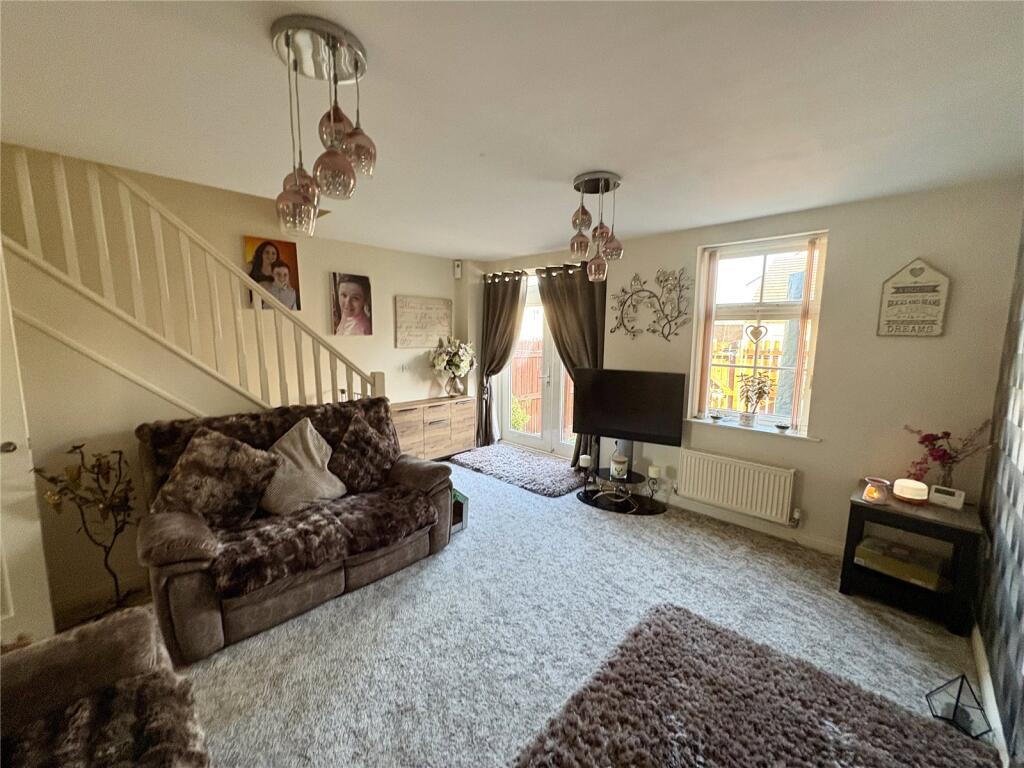 Littlelands, Bingley, West Yorkshire, BD16 photo 2