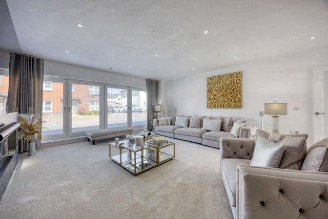 6-bed detached on Thurso Crescent, Bishopton, Renfrewshire, PA7, £500,000