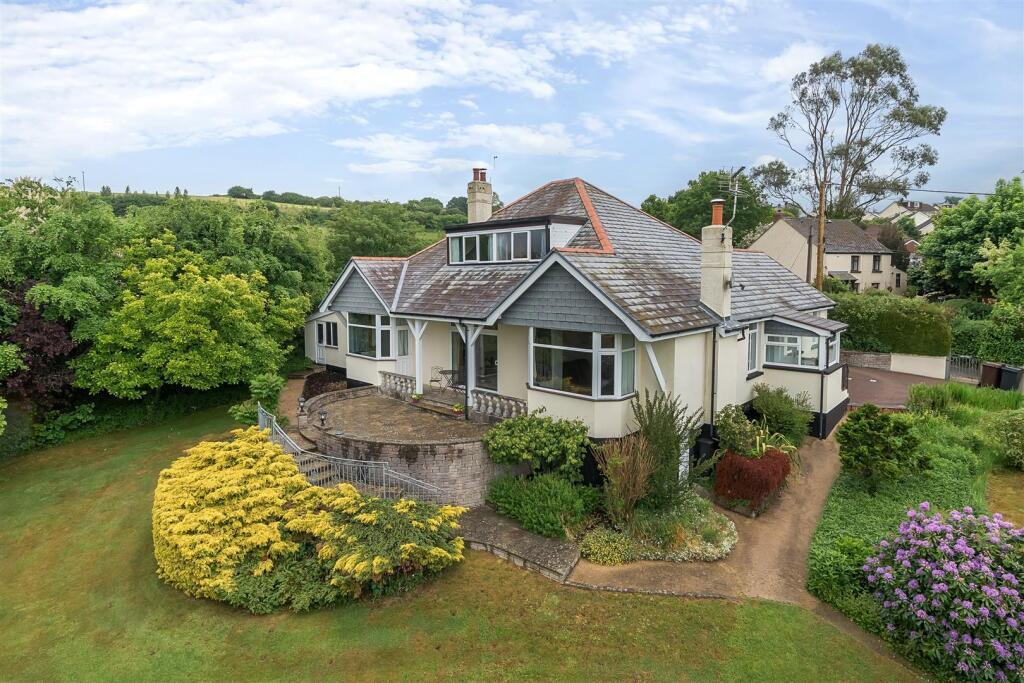 5-bed detached on Popes Lane, Lapford, Crediton, £575,000