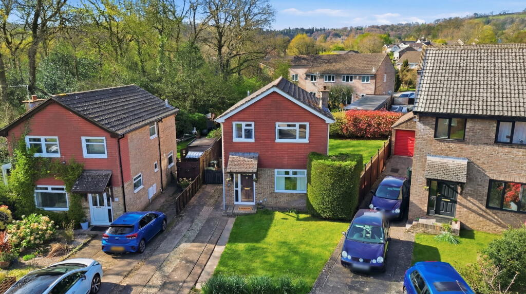 Main image of property: Gareth Close, Thornhill, Cardiff, CF14 9AF