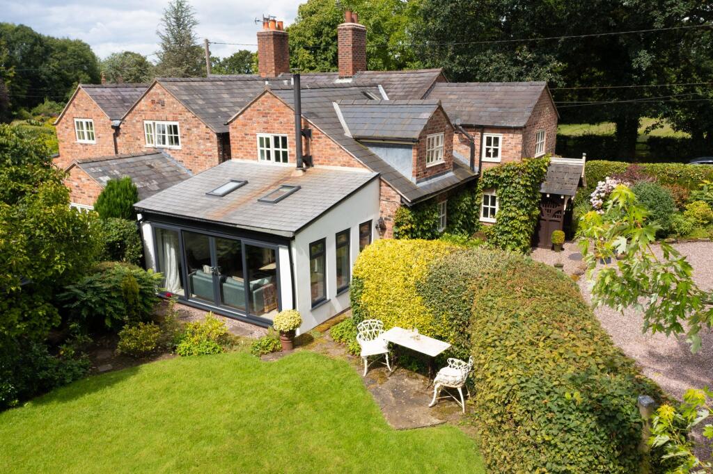 House in Crewe - View 4