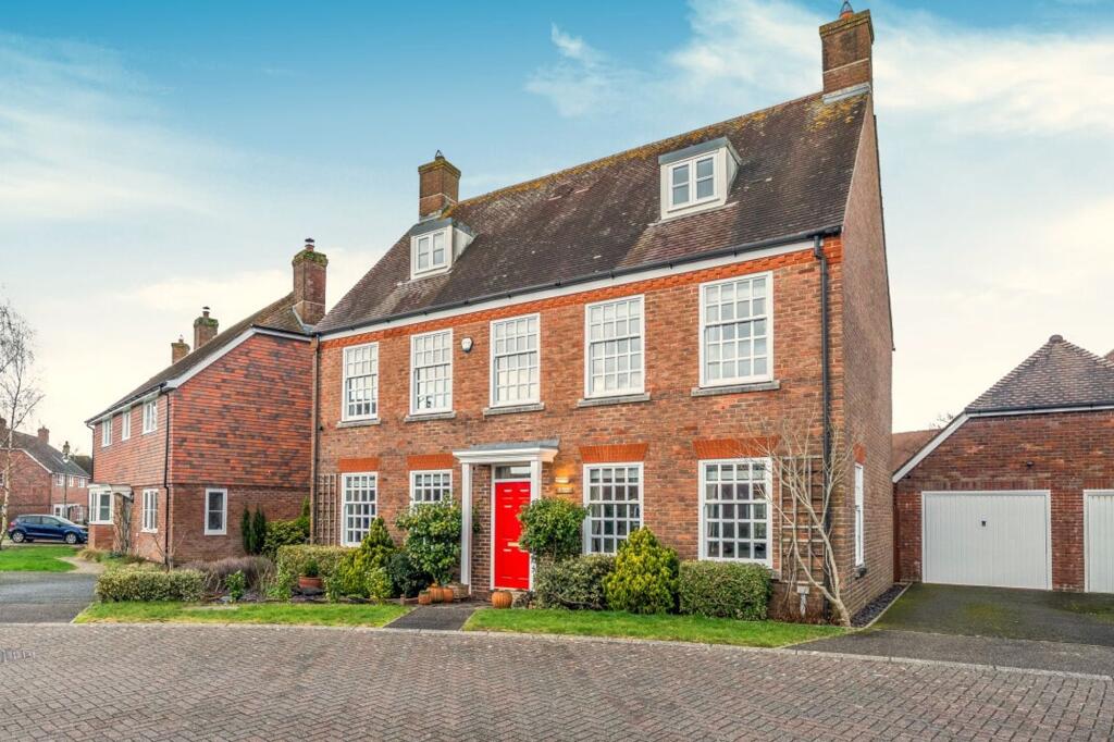 Main image of property: Barrow Close, Billingshurst, RH14