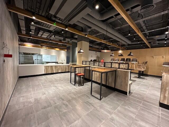 Additional image 9 of Unit 19 Kingfisher Square, Kingfisher Shopping Centre, Redditch, B97 4EY