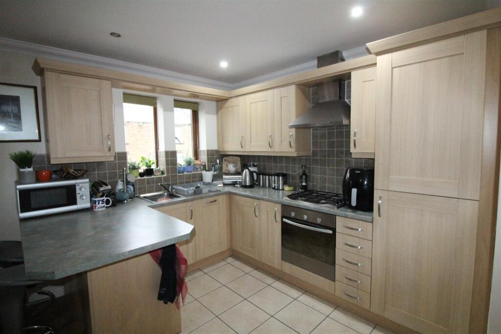Willow Grove, Dodworth, Barnsley photo 2