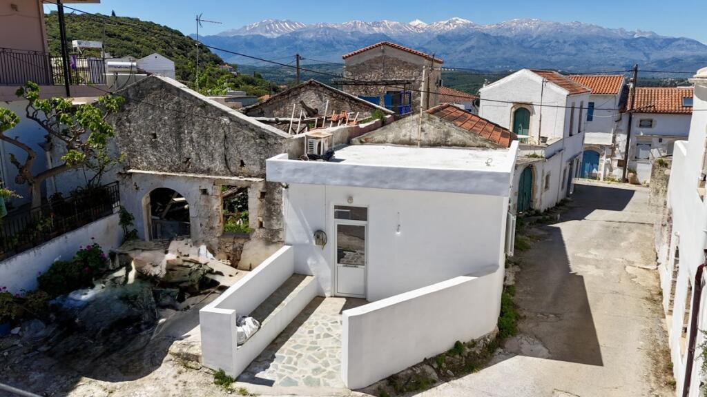Main image of property: Crete, Chania, Plaka Apokoronou