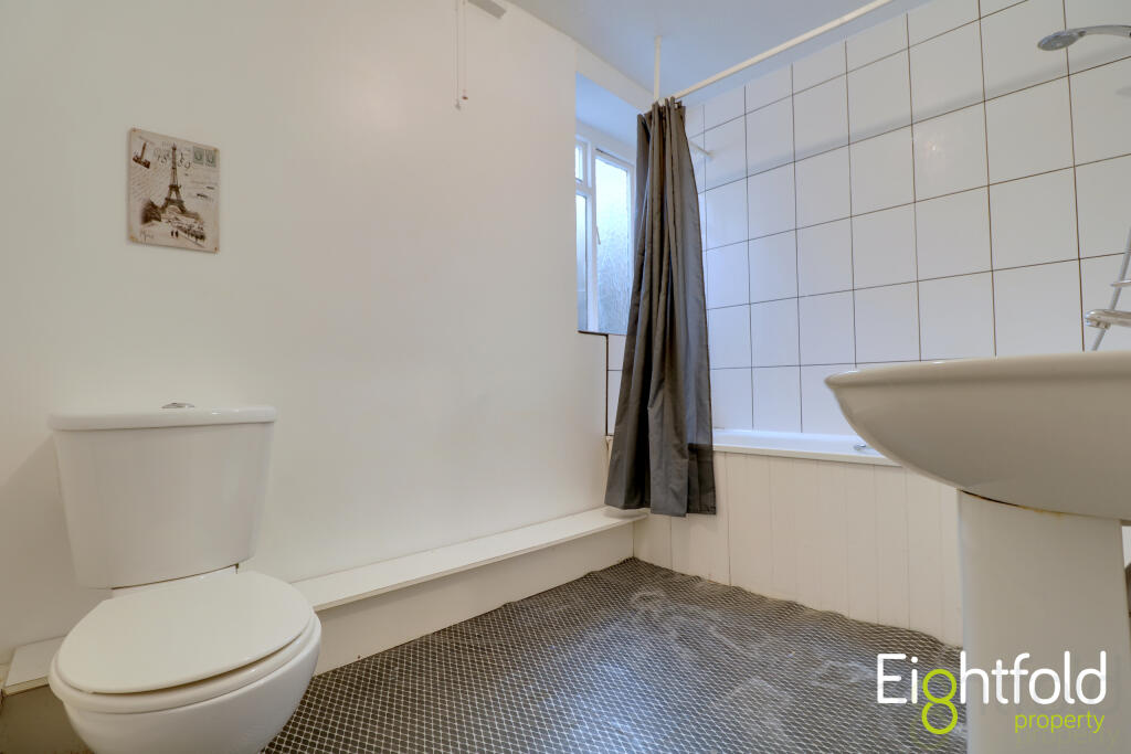 4 bedroom terraced house for rent