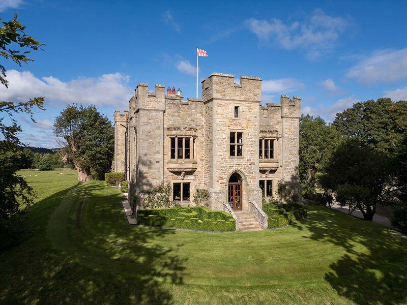 Bellister Castle, Haltwhistle, Northumberland photo 2
